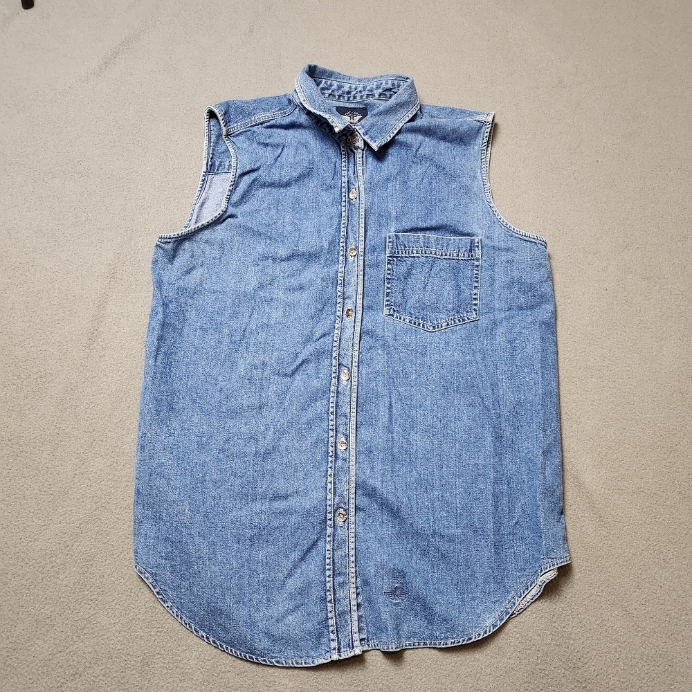 Dockers Blue Sleeveless Button Down Shirt